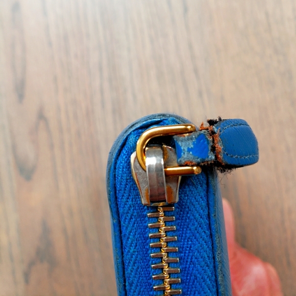 Prada Blue Saffiano Zip Wallet - Picture 8 of 14